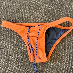 Jolyn in size small.